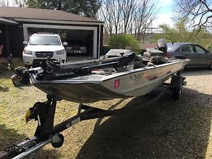 1989 Bass Tracker Pro 17