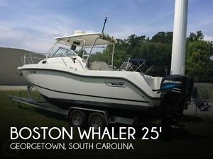 2003 Boston Whaler Conquest 255