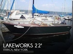 2004 Lakeland Boatworks 22 Isle Royale Used