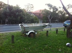 Boat / Dinghy Savage Kingfisher, Mercury 8 HP Motor and Trailer