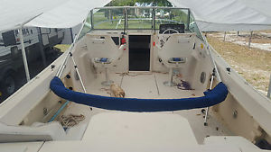 1990 Wellcraft V20