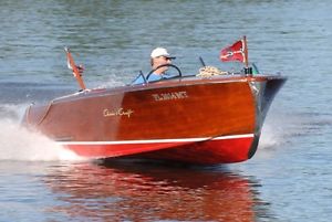 1948 Chris Craft Deluxe Runabout