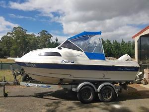 Kingfisher 4650 Getaway Boat