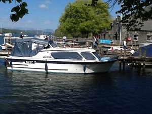Seamaster 27ft cruiser moored on lake Windermere