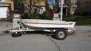 Boat with trailer, Selling as is, Trailer in good condition, Requires repairs