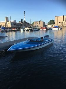 Baja 21ft 1981 200 hp with trailer