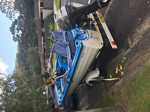 5m power boat