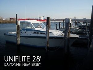 1977 Uniflite 28 Salty Dog