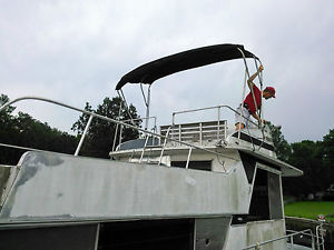 1969 MARIONETTE 34 FLYBRIDGE