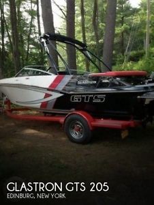 2015 Glastron GTS 205