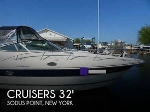 2006 Cruisers Yachts 320 Express