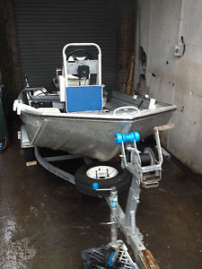 Stessl Edge Tracker 3.7 Metre Centre Console 30hp Johnson H/Duty Regd Trailer