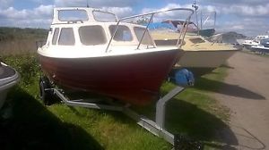 Bargain Boat Cabin Cruiser, Fishing,.