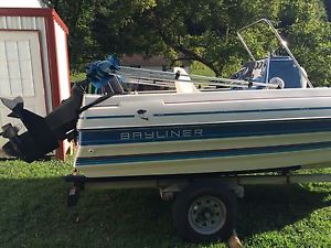 1988 Bayliner Trophy 1703 with Force 85 Outboard