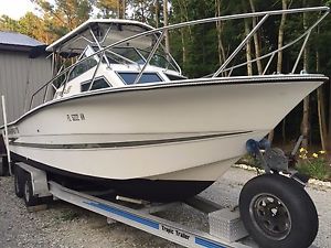 1986 Hydra-Sports 2500WA