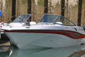 2001 Four Winns 210 Horizon Bowrider Motor Boat