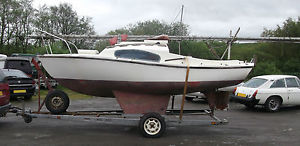 Hurley Silhouette Mk III GRP Sailing Boat with braked trailer