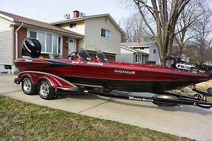 2005 21' Triton Bass Boat w/250 HP Mercury  4 Stroke