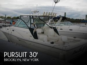 2001 Pursuit 3000 Express