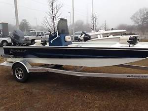2017 Excel 1960 STALKER Center Console Bass Fishing Boat