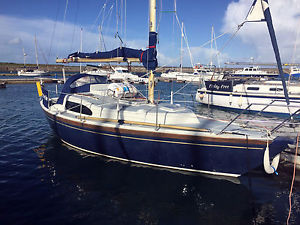 Dufour Arpege classic 30 foot six berth sailing yacht