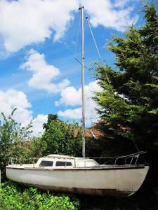 JAGUAR 22 YACHT 6.7m 22' sailing boat sailboat Catalina 99p start, NO RESERVE!