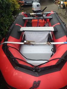 Quicksilver 380 HD Inflatable boat with 25hp 2 stroke