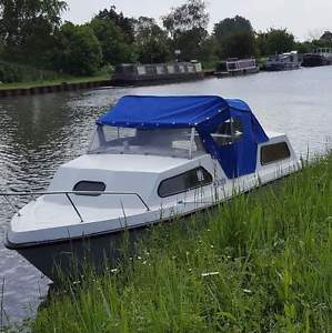 18ft Cabin Cruiser