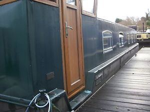 houseboat floating home in Bedford with res mooring