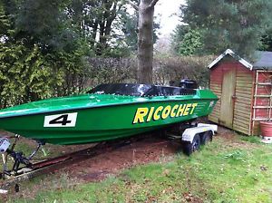 18ft Ring Speed Boat 135 HP