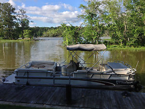 1999 Fisher Freedom 241 DLX