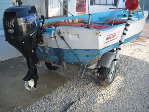 Boston Whaler 13'with 2006 Tohatsu 9.8 Fourstroke with Electric Start