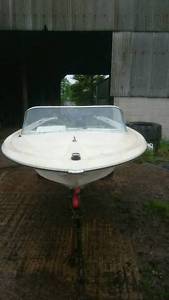 speedboat with mariner 60hp outboard and trailer project easy fix...