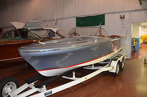 1959 Chris Craft Silver Arrow 19' Classic Fiberglass