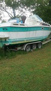 1984 Bayliner Contesa 28.5 Foot Cruiser, Lake Barkley Area, Kentucky