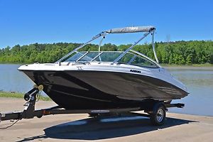 2012 Yamaha AR-190