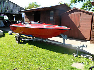 15FT SPEED BOAT WITH 60HP EVINRUDE WITH POWER TRIM & TILT, GALVANISED TRAILER