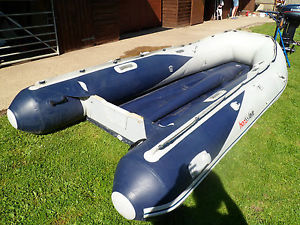 HONDA WAVE INFLATABLE BOAT WITH EVINRUDE 9.9HP 2 STROKE OUTBOARD ENGINE