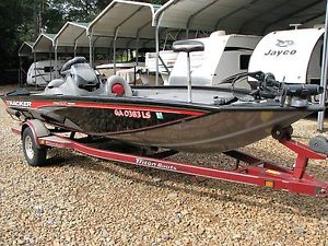 2016 Tracker Bass Boat TX 195