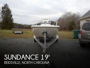2014 Sundance F19 Center Console Used