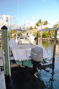 2014 Everglades 23 CC