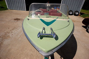 1961 Crestliner