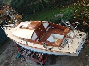 Yacht, Shearwater 23ft, 4 berth, inboard engine, sailing boat, classic yacht