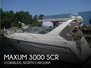 2000 Maxum 3000 SCR Used
