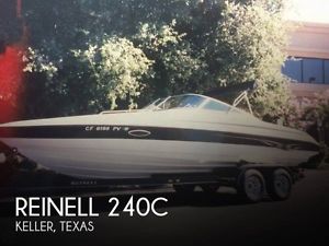 2002 Reinell 240C image 1