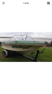 SHOCKWAVE SS2 18FT POWER BOAT,130HP VOLVO AQ130C PETROL ENGINE,TRAILER.*PROJECT*