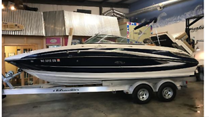 2011 Sea Ray 240 Sundeck