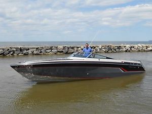 1984 Chris Craft 260 SL LTD STINGER