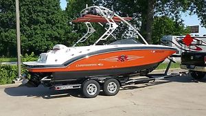 Chaperral 224 Xtreme wakeboard boat