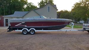 1988 Four Winns Liberator 261